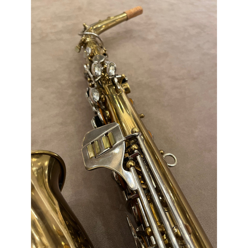 Conn U.S.A. 'Shooting Star' altsaxofoon L02220