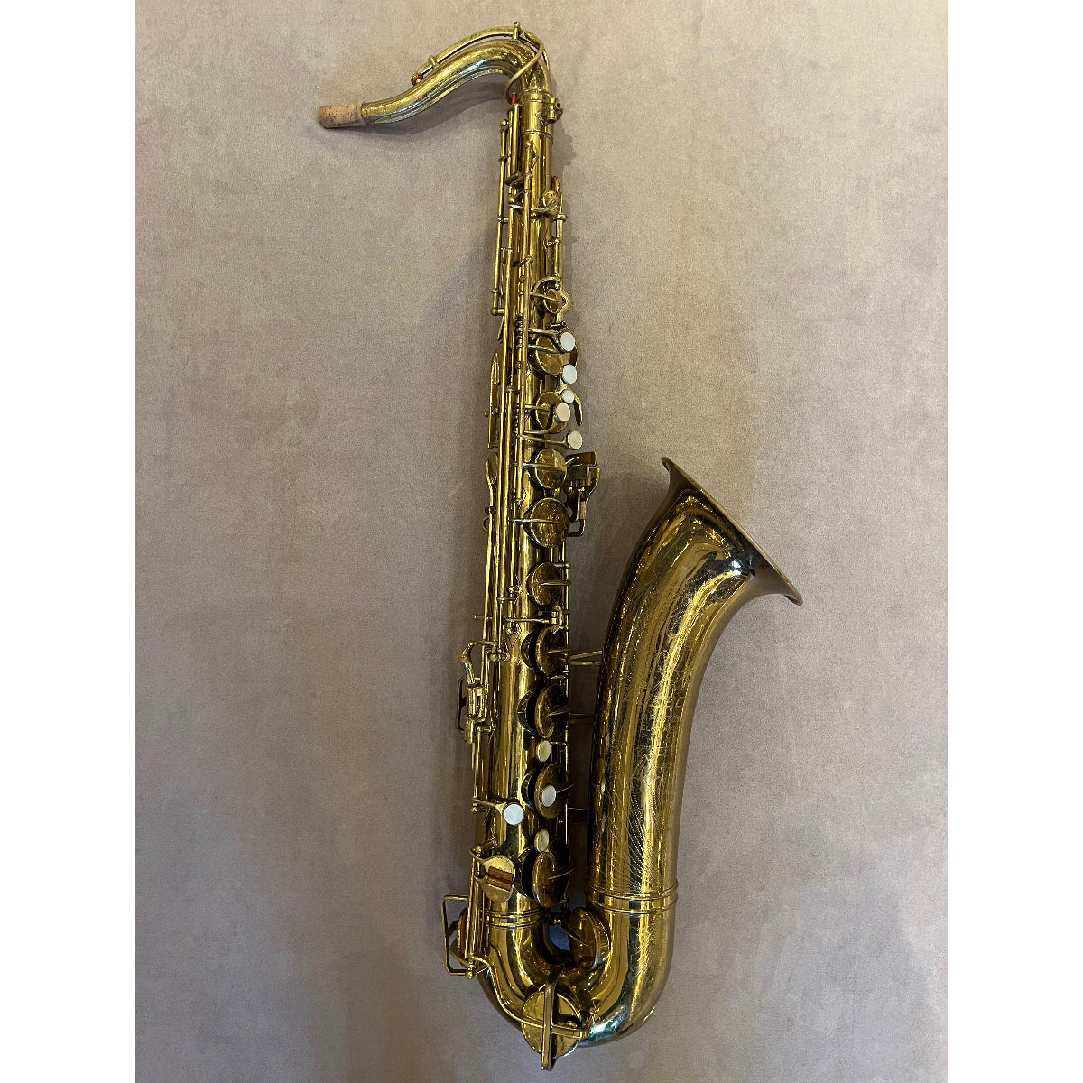 Buescher Aristocrat Series II Big B tenorsaxofoon 305692