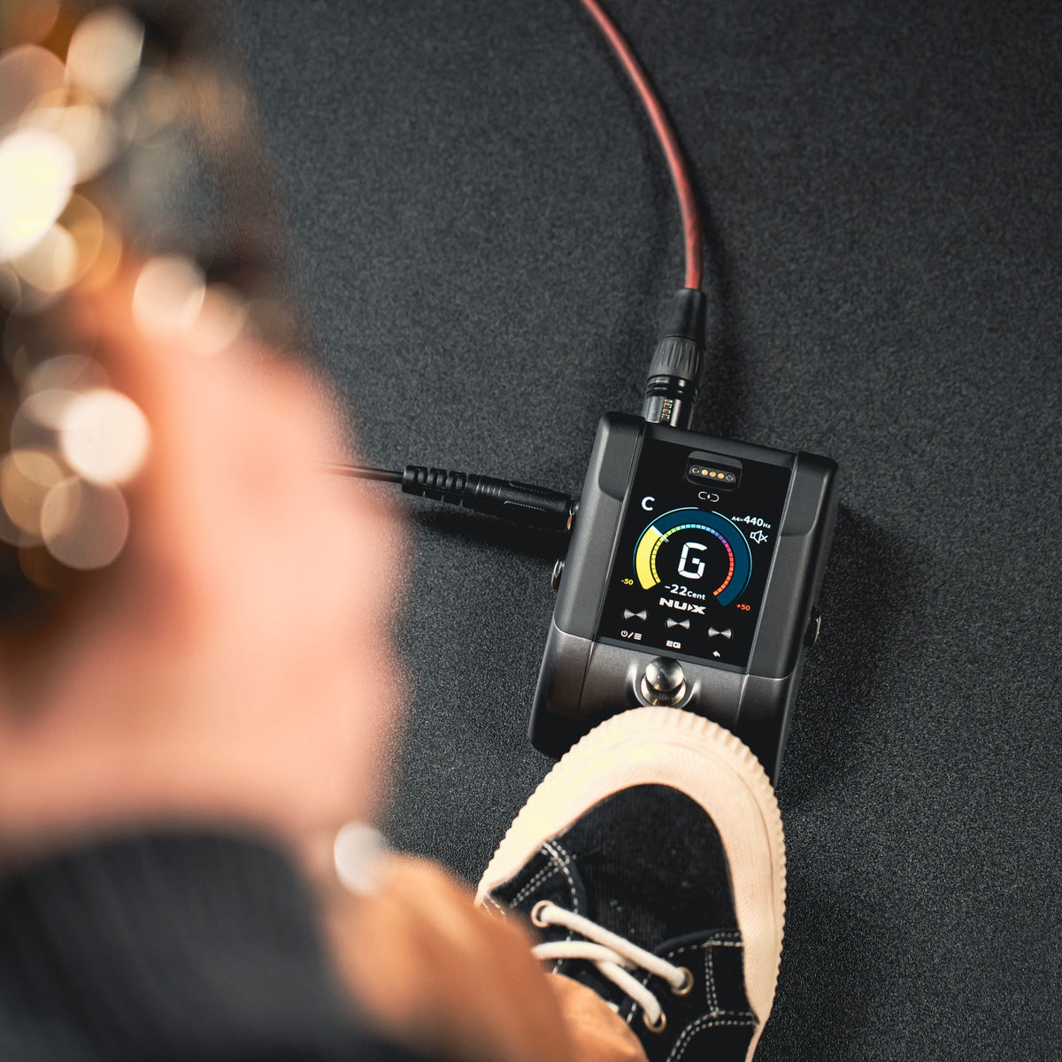 Ingebouwd stemapparaat op het scherm van de NUX B-6 Pro ontvanger