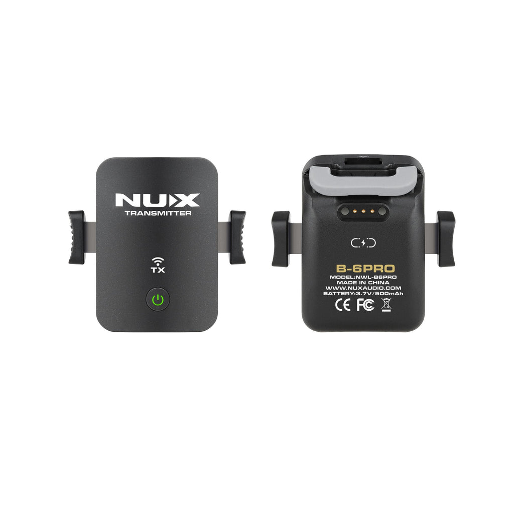 Voor- en achterkant van de zender van de NUX B-6 Pro