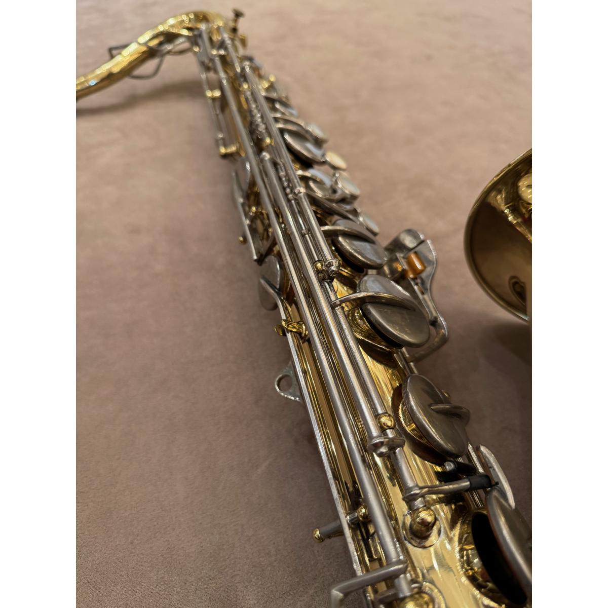 Buescher 400 tenorsaxofoon 557066