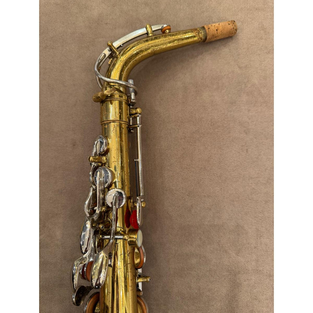 Buescher Aristocrat Series III altsaxofoon 372472