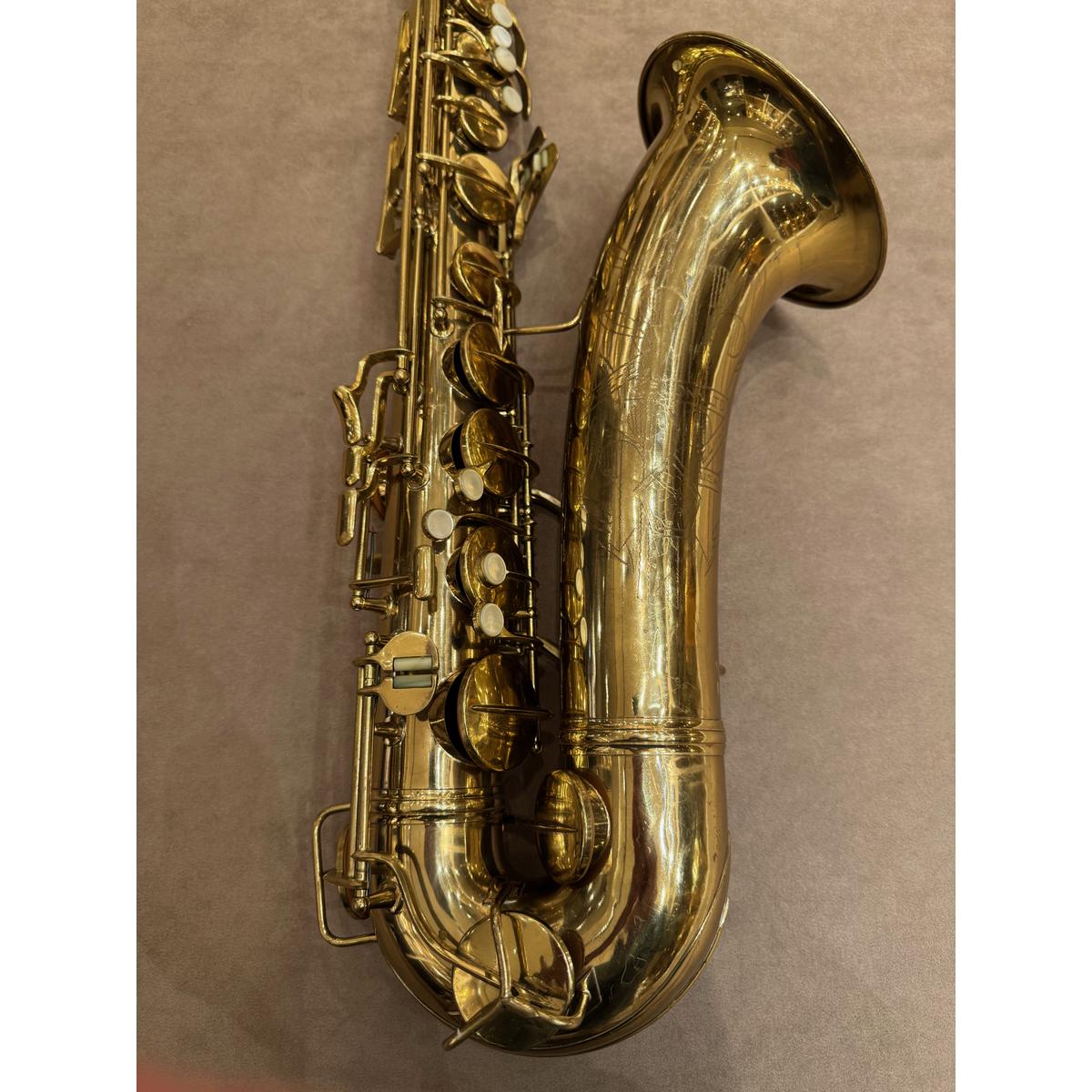 Conn 10M tenorsaxofoon 357511