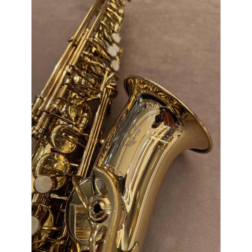 Chateau altsaxofoon 1330106 gravure op de beker