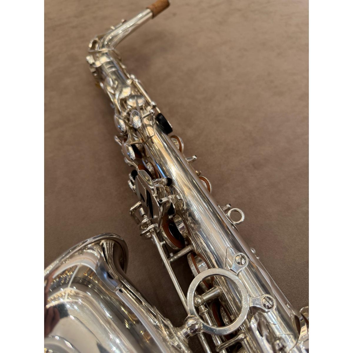 Selmer Paris SA80II verzilverde altsaxofoon 455563 duimsteun en body
