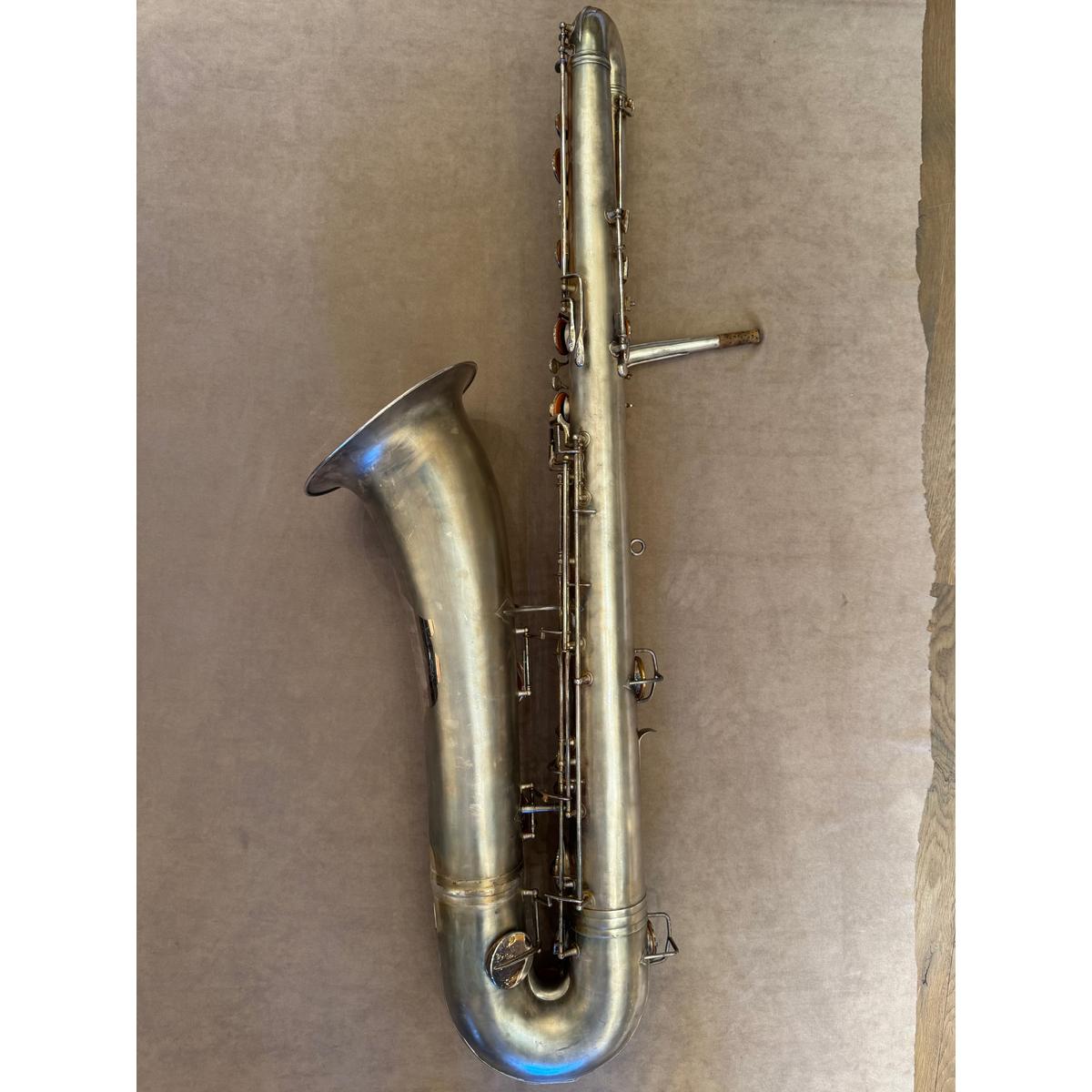 Pan American (Conn) bassaxofoon 43316