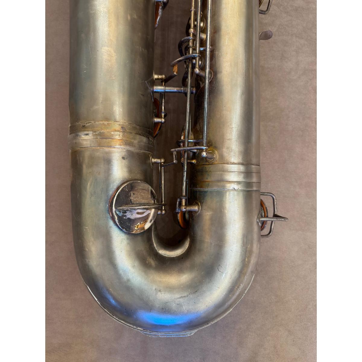 Pan American (Conn) bassaxofoon 43316