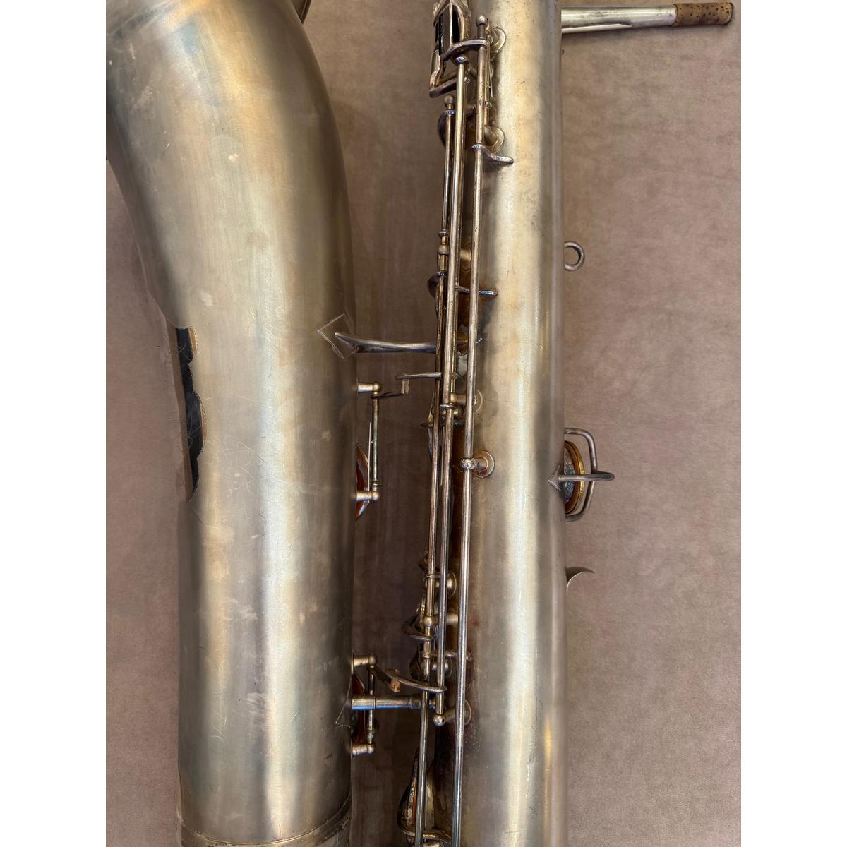 Pan American (Conn) bassaxofoon 43316