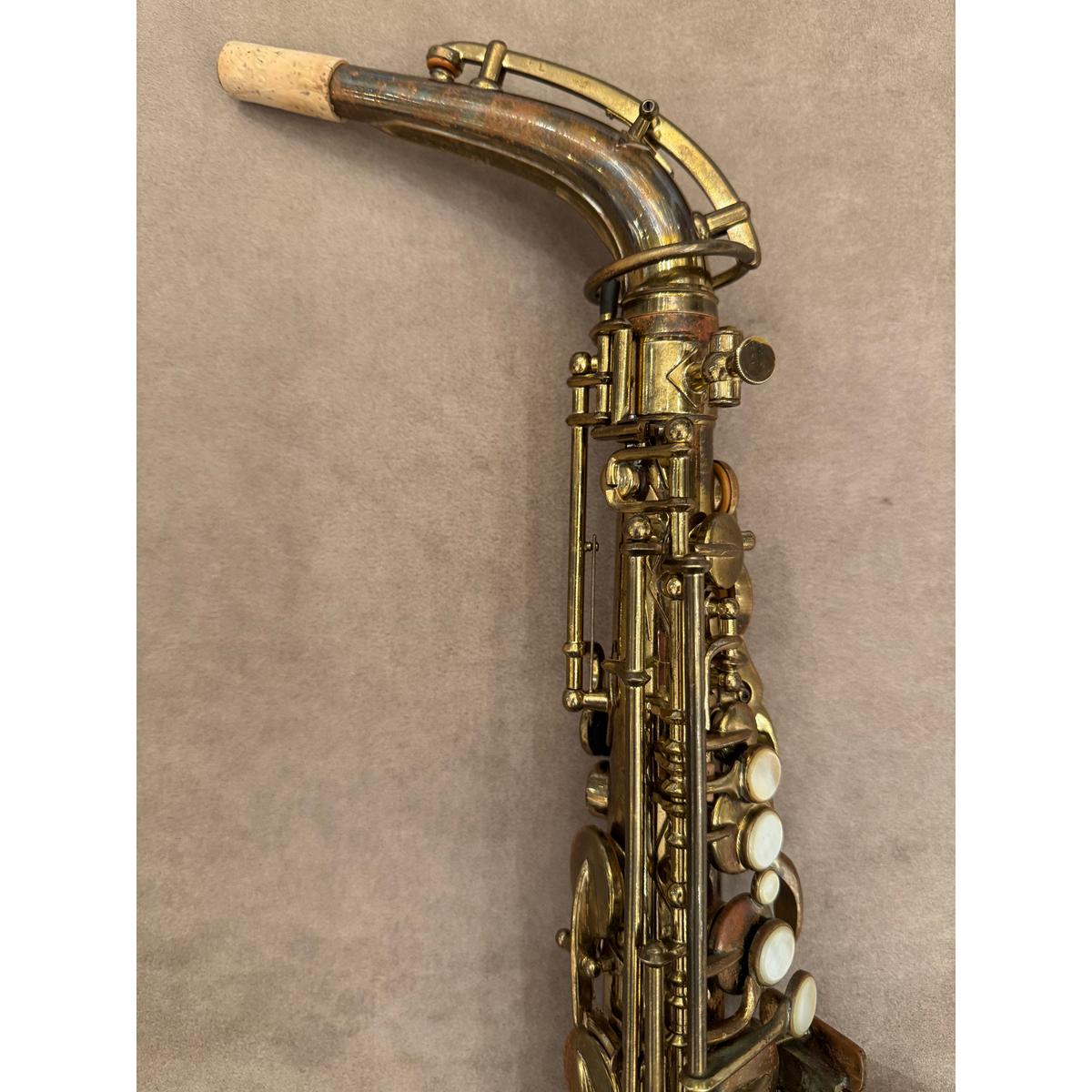 Buescher Aristocrat Series I altsaxofoon 284572