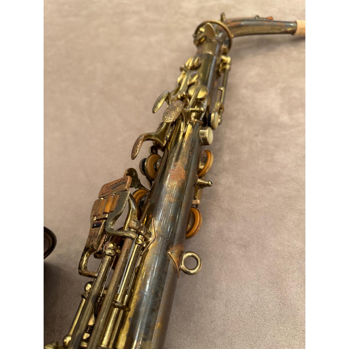 Buescher Aristocrat Series I altsaxofoon 284572