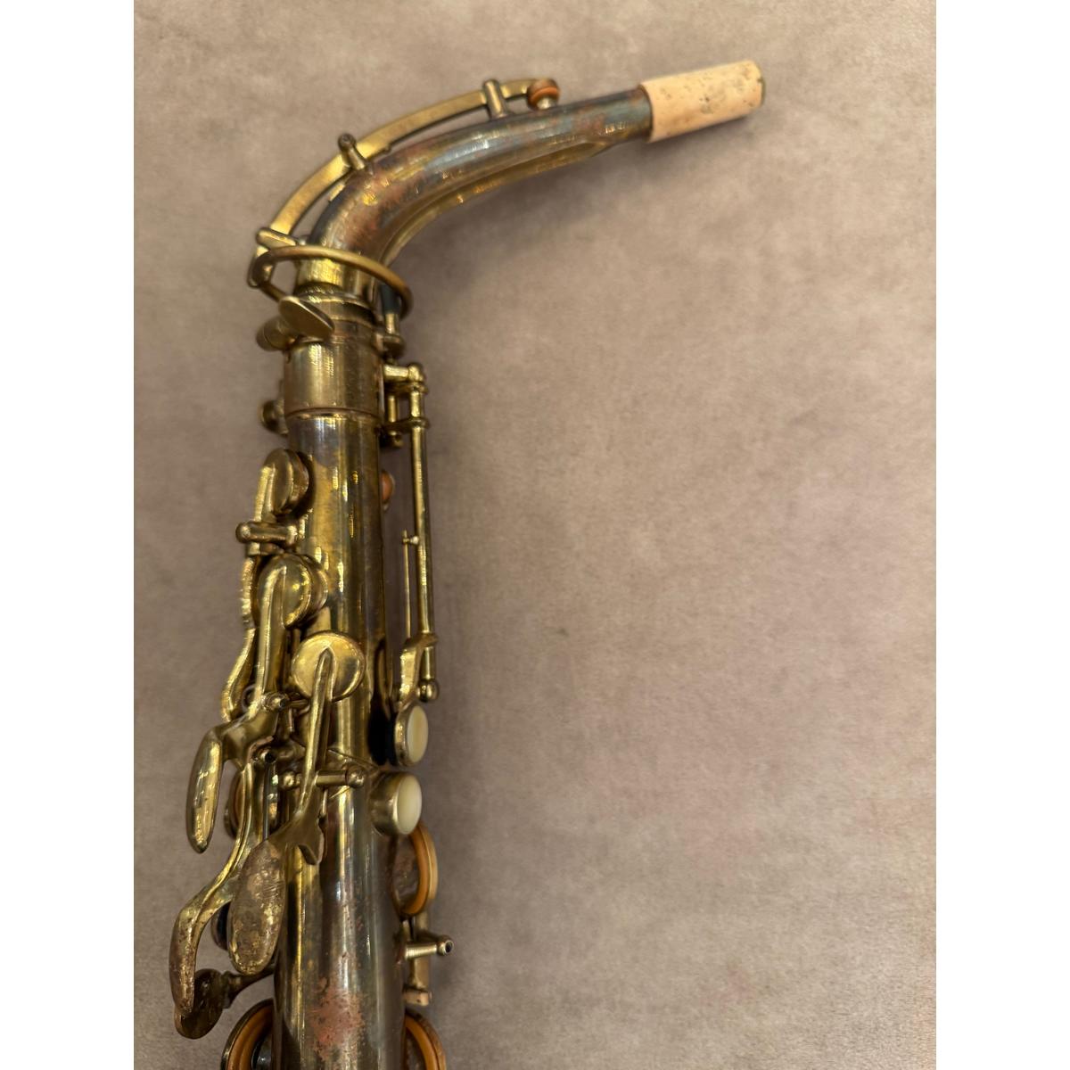 Buescher Aristocrat Series I altsaxofoon 284572