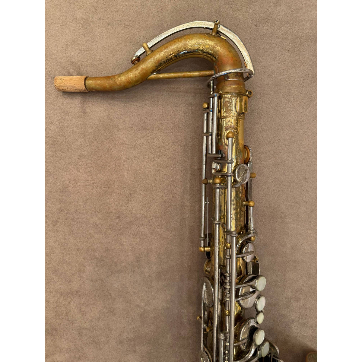 Buescher Aristocrat Series IV tenorsaxofoon 381327