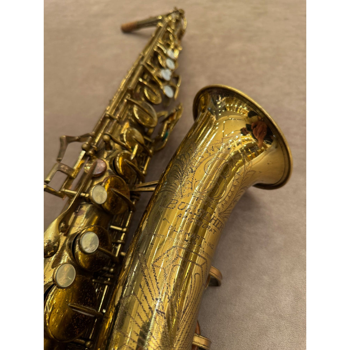 Buescher Aristocrat Big B altsaxofoon 329848