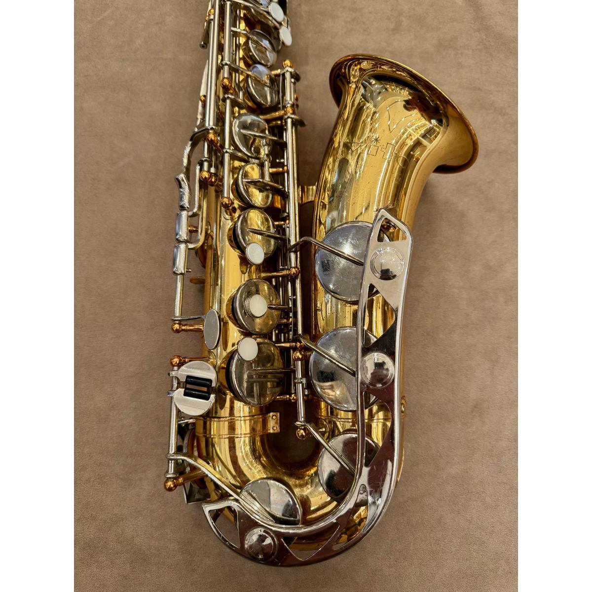 Vito Yamaha YAS-21 altsaxofoon 40721 mechaniek en beker