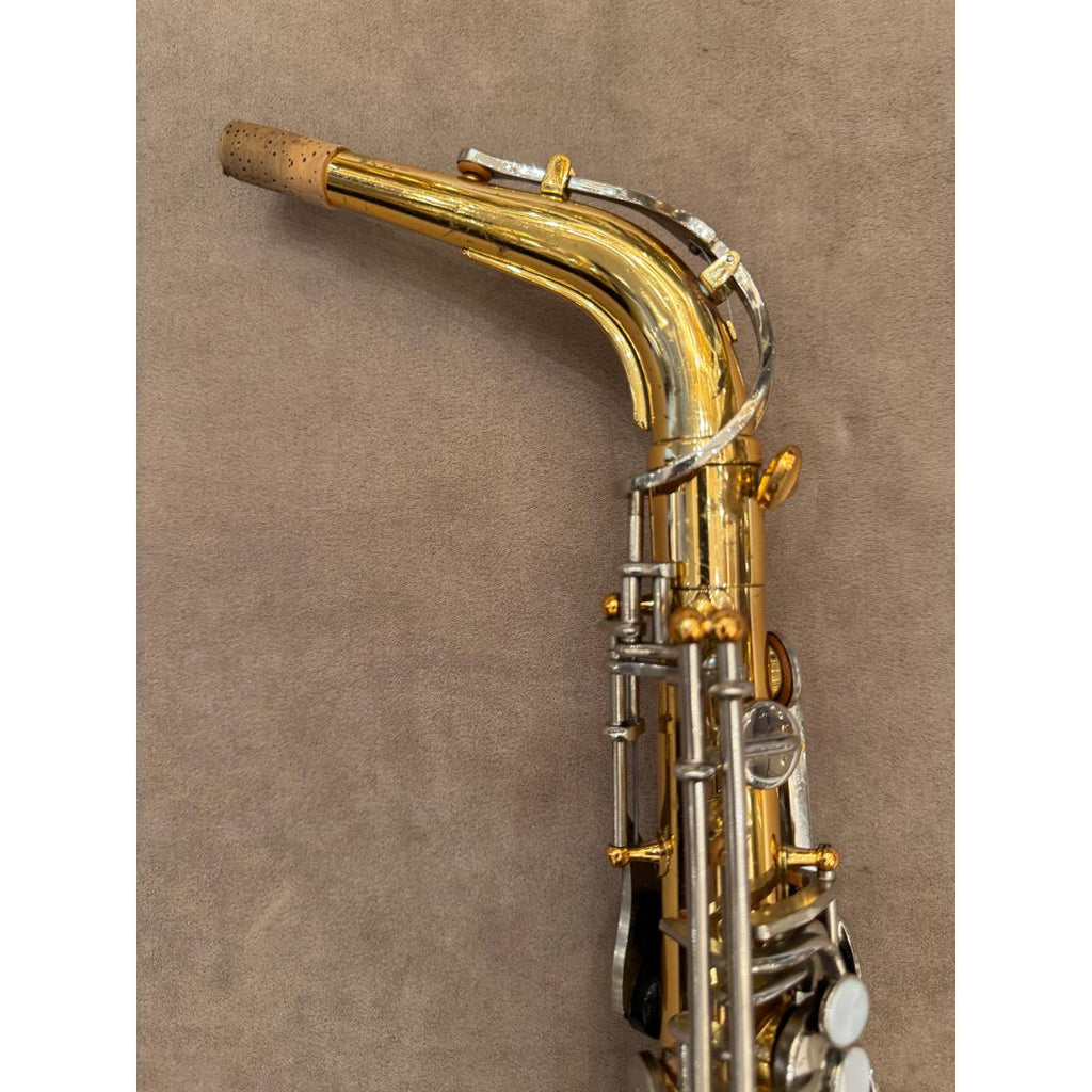 Vito Yamaha YAS-21 altsaxofoon 40721 hals detail