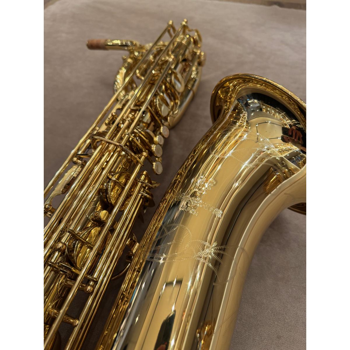 Yanagisawa B-WO1 baritonsaxofoon 417867 beker en mechaniek