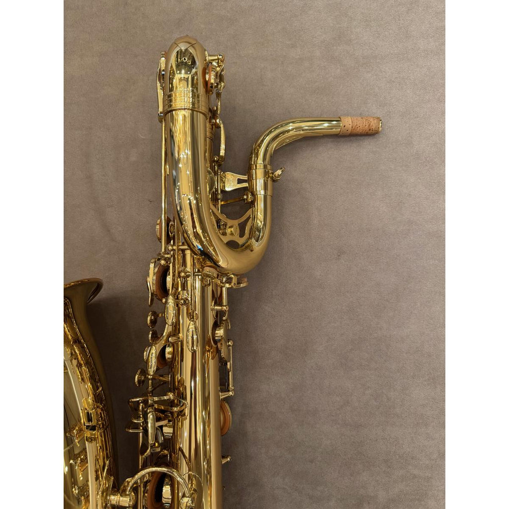 Yanagisawa B-WO1 baritonsaxofoon 417867 hals detail