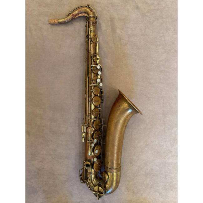 Buescher Aristocrat tenorsaxofoon 9950
